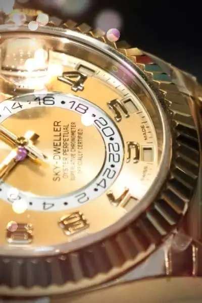 why do rolex watches stop when not worn|Rolex second hand not moving.